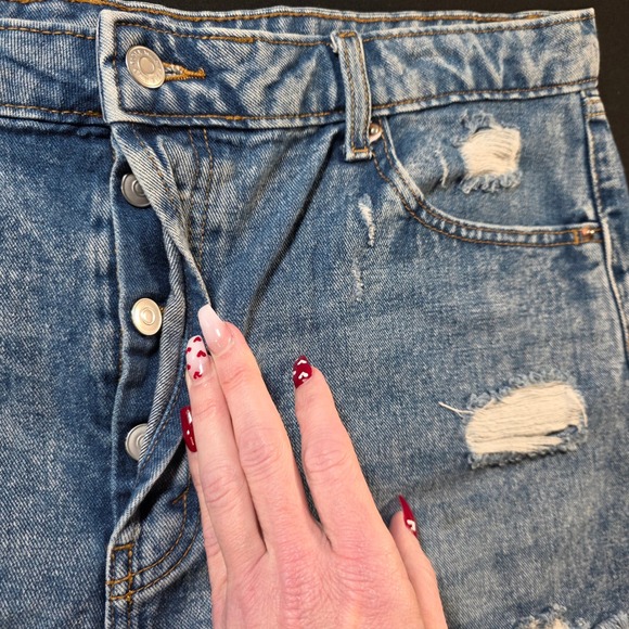 Wild Fable Womens Plus Size 18 High Rise Distressed Denim Shorts Blue Button Fly - Picture 6 of 10